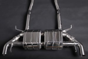 หม้อพักท้าย Aston Martin V12 Capristo