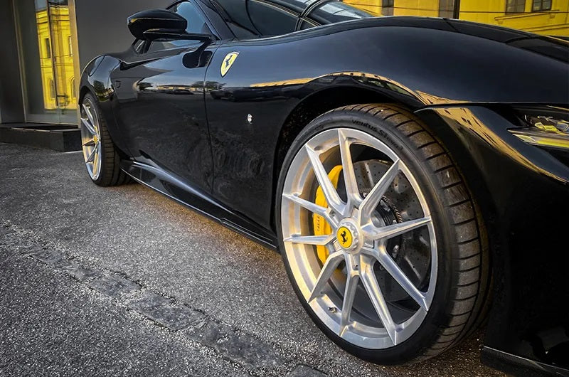 สเกิร์ตข้าง Ferrari Roma Capristo Carbon Fiber Side Skirts Small Fin