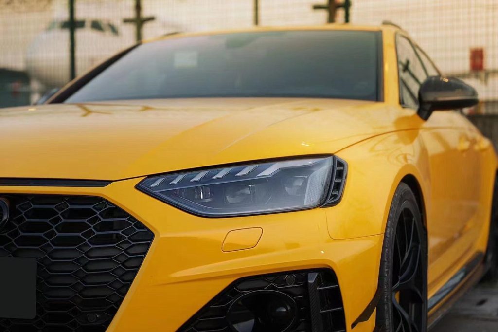 ชิ้นตกแต่งคาร์บอน Carbon Fiber Audi RS4 B9.5 ทรง Karbel (Head Light Trim Overlay)