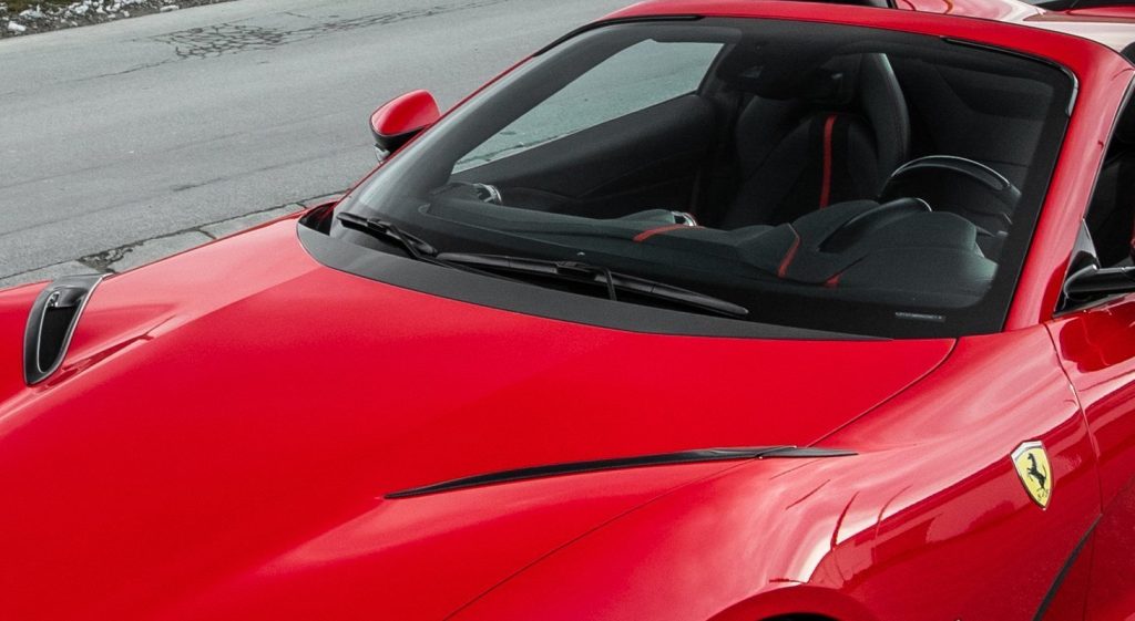ชิ้นตกแต่งฝากระโปรง Ferrari 812 GTS Novitec