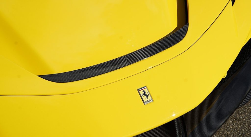 ชุดแต่ง Ferrari