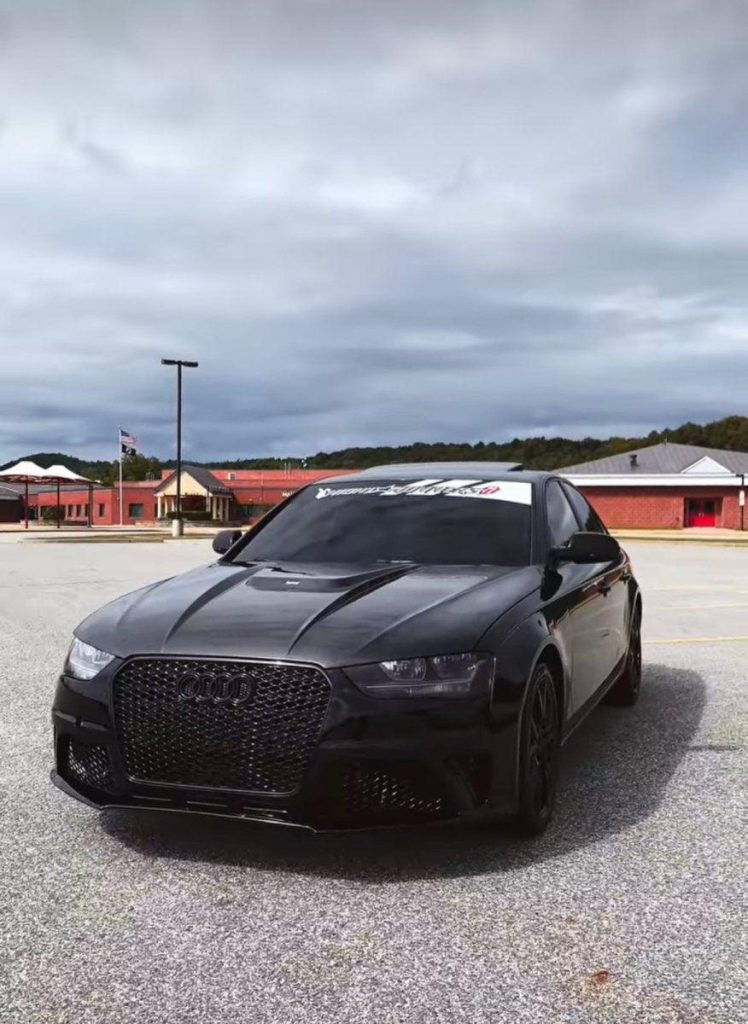 ฝากระโปรงหน้า Carbon Fiber Audi RS4 S4 A4 S-line B8.5 ทรง Karbel S-Line ปี 2013-2016
