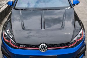 ฝากระโปรงหน้า Carbon Fiber Volkswagen Golf/GTI/Golf R MK7.5 MK7 ทรง Karbel