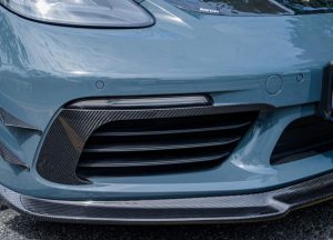 ชิ้นตกแต่งคาร์บอน Carbon Fiber Porsche 718 Cayman / Boxster / GTS ทรง Karbel ปี 2017-2025 (Upper Valences)