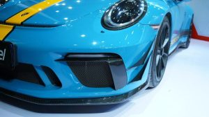 กันชน Carbon Fiber Porsche 911 991.2 GT3 ทรง Karbel (Front Bumper Upper Valences)