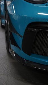 กันชน Carbon Fiber Porsche 911 991.2 GT3 ทรง Karbel (Front Bumper Upper Valences)