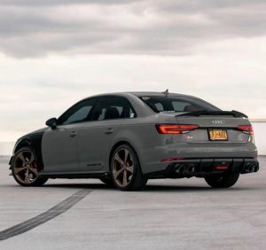 ซุ้มล้อ-แก้มข้าง Carbon Fiber Audi S4 A4 B9 S4 A4 B9.5 ทรง Karbel ปี 2017-2019