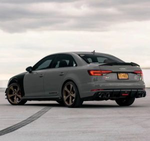 ดิฟฟิวเซอร์ Carbon Fiber Audi S4 A4 S Line B9 ทรง Karbel S-Line ปี 2017-2019