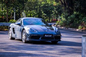สเกิร์ตข้าง Carbon Fiber Porsche 718 Cayman/Boxster/GTS/GT4/Spyder ทรง Karbel ปี 2017-2025