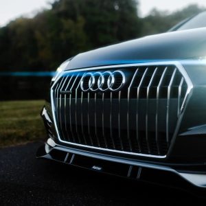 ลิ้นหน้า Carbon Fiber Audi A4 Allroad B9 ทรง Karbel ปี 2017-2019
