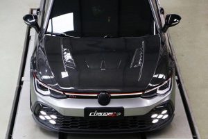 ฝากระโปรงหน้า Carbon Fiber Volkswagen Golf GTI / R-Line / R MK8 MK8.5 ทรง Karbel