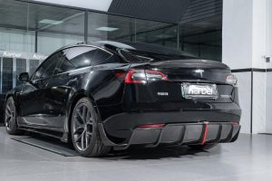 ดิฟฟิวเซอร์ Carbon Fiber Tesla Model 3 / Performance ทรง Karbel