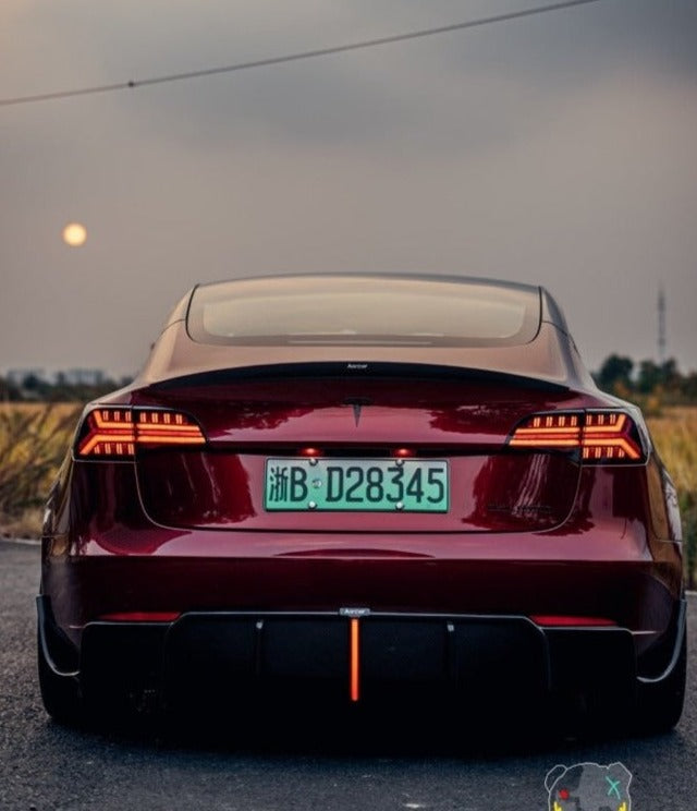 สปอยเลอร์ Carbon Fiber Tesla Model 3 / Performance Sedan ทรง Karbel