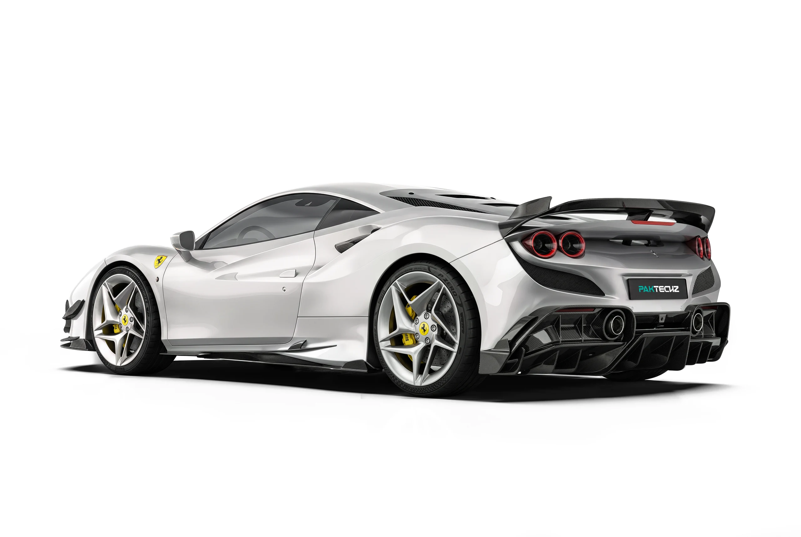 มุมท้าย Ferrari F8 พร้อมสปอยเลอร์และดิฟฟิวเซอร์คาร์บอนไฟเบอร์ PAKTECHZ