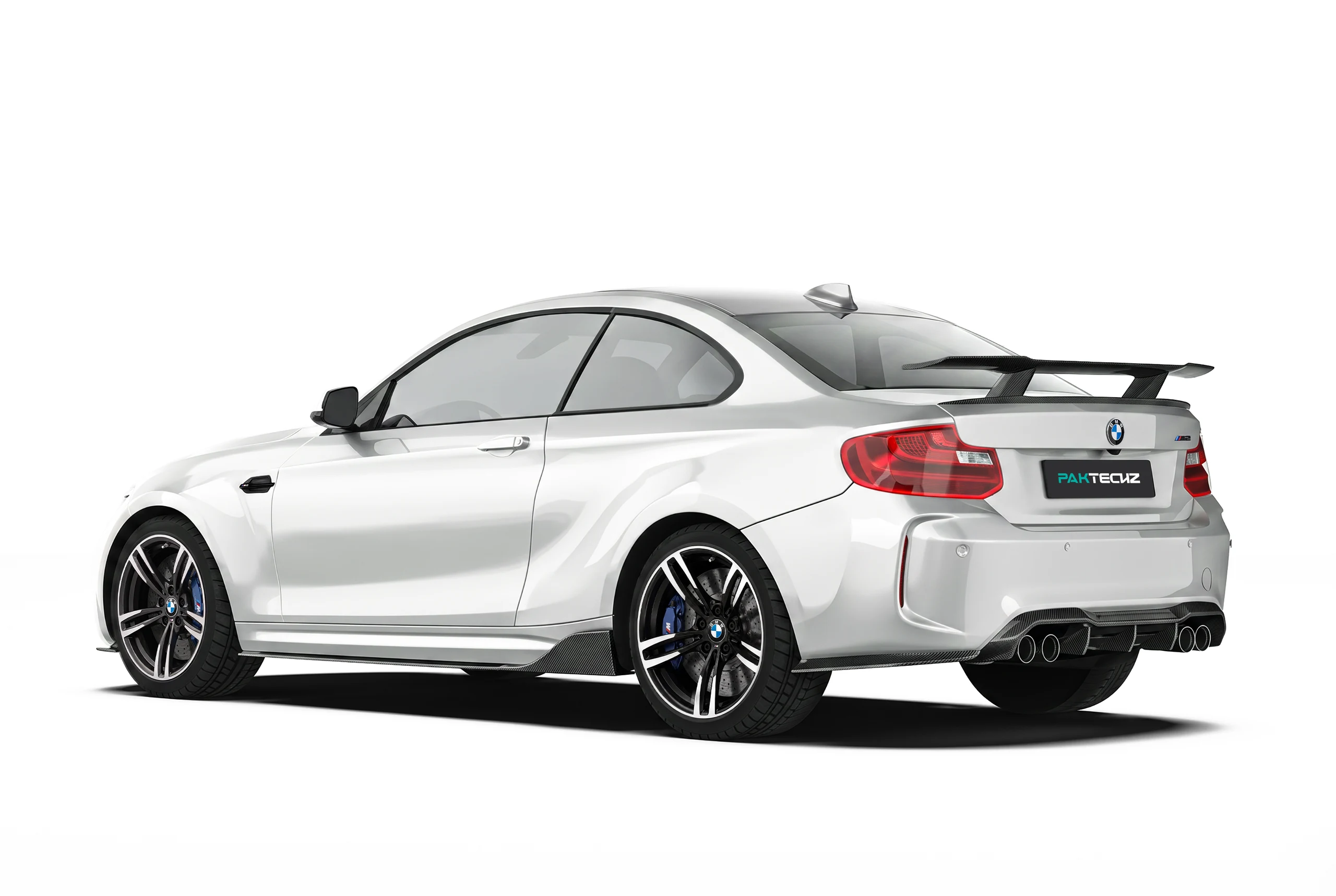 BMW M2 F87 มุมท้ายเฉียง ติดตั้งชุดแต่งคาร์บอนไฟเบอร์ PAKTECHZ