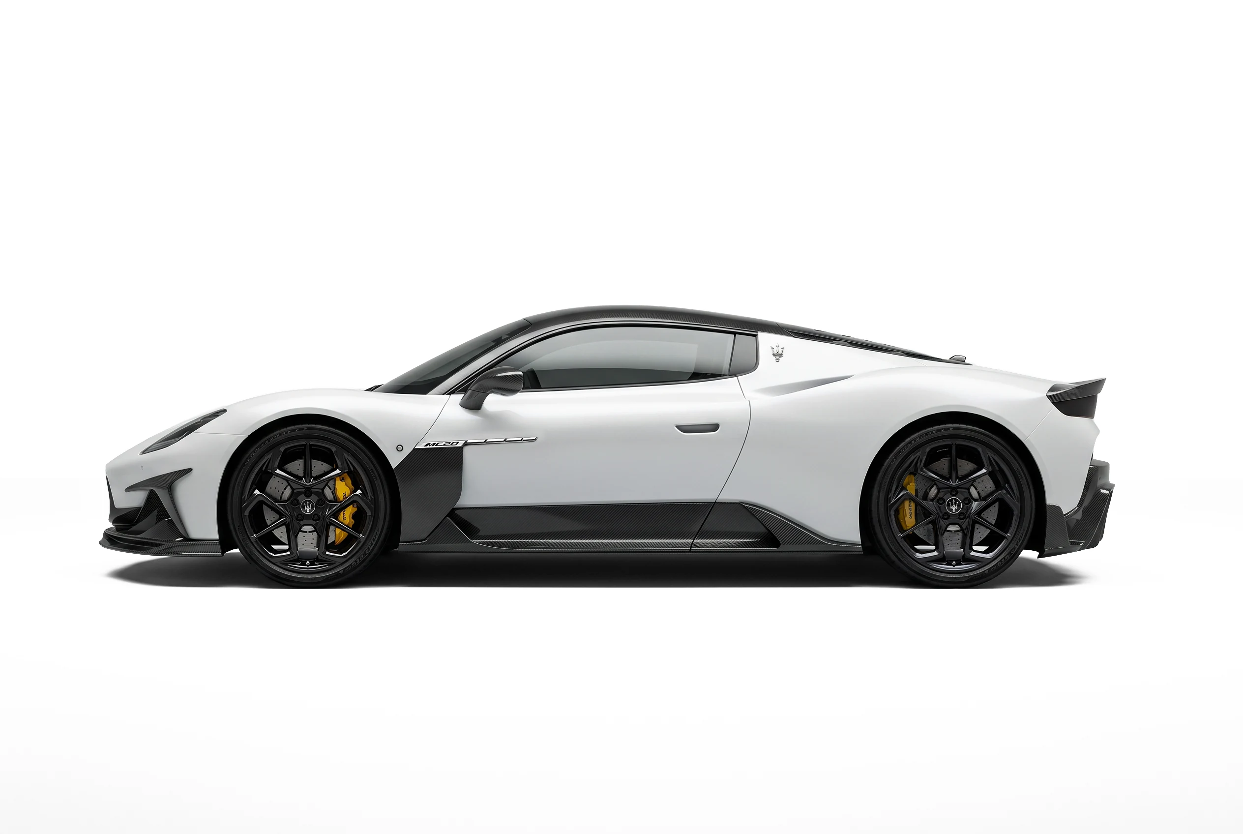 รายละเอียดผิวคาร์บอนไฟเบอร์ PAKTECHZ บน Maserati MC20