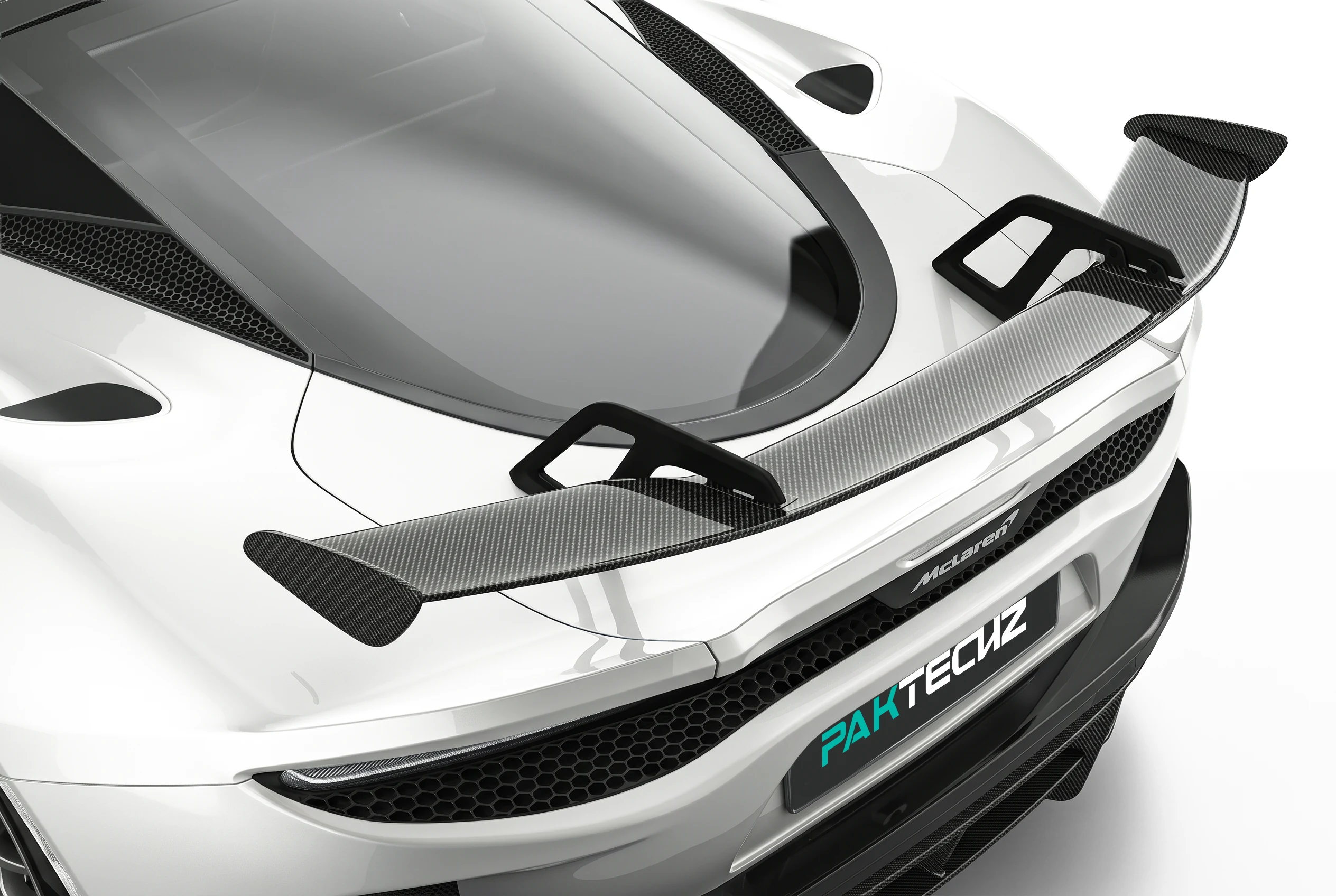 รายละเอียดงานคาร์บอนไฟเบอร์ PAKTECHZ บน McLaren GT