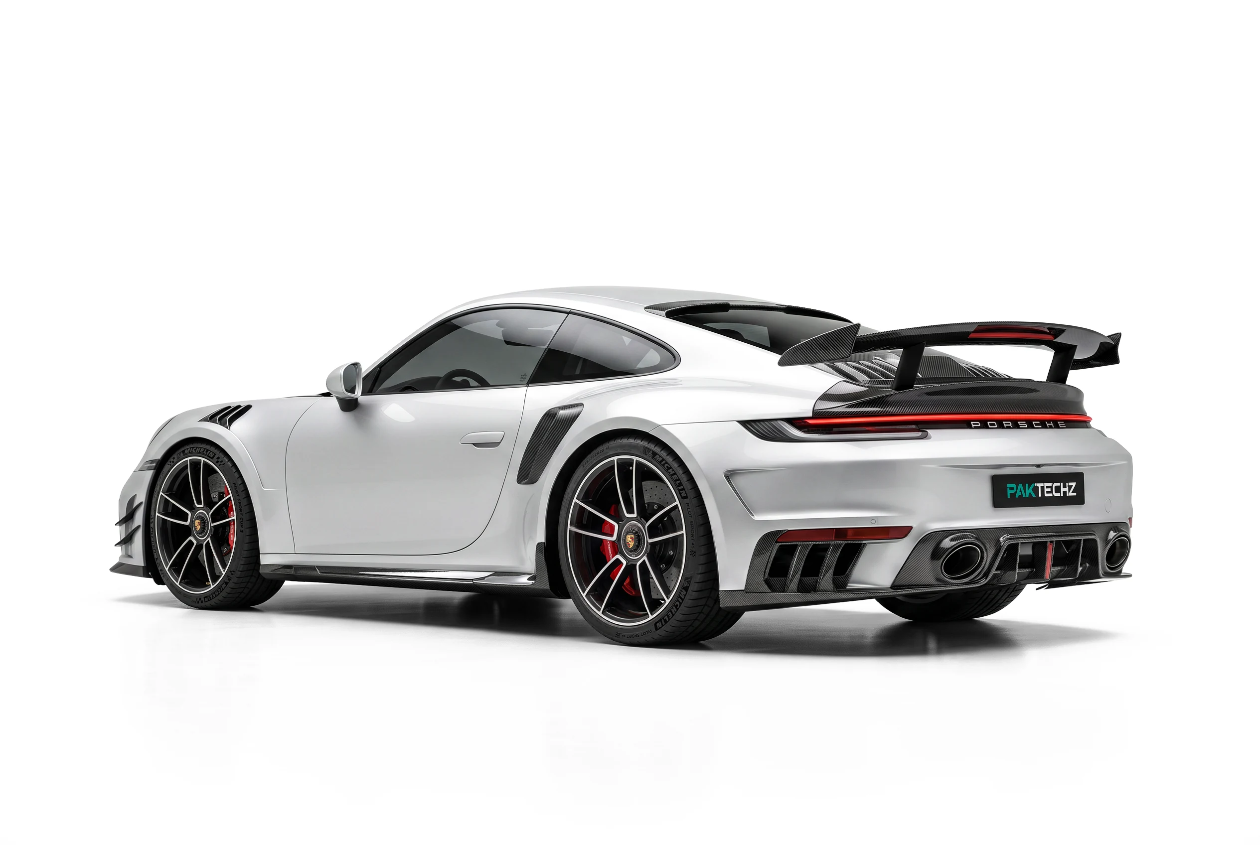 ดิฟฟิวเซอร์และสปอยเลอร์หลังคาร์บอนไฟเบอร์ PAKTECHZ สำหรับ Porsche 992 Turbo S