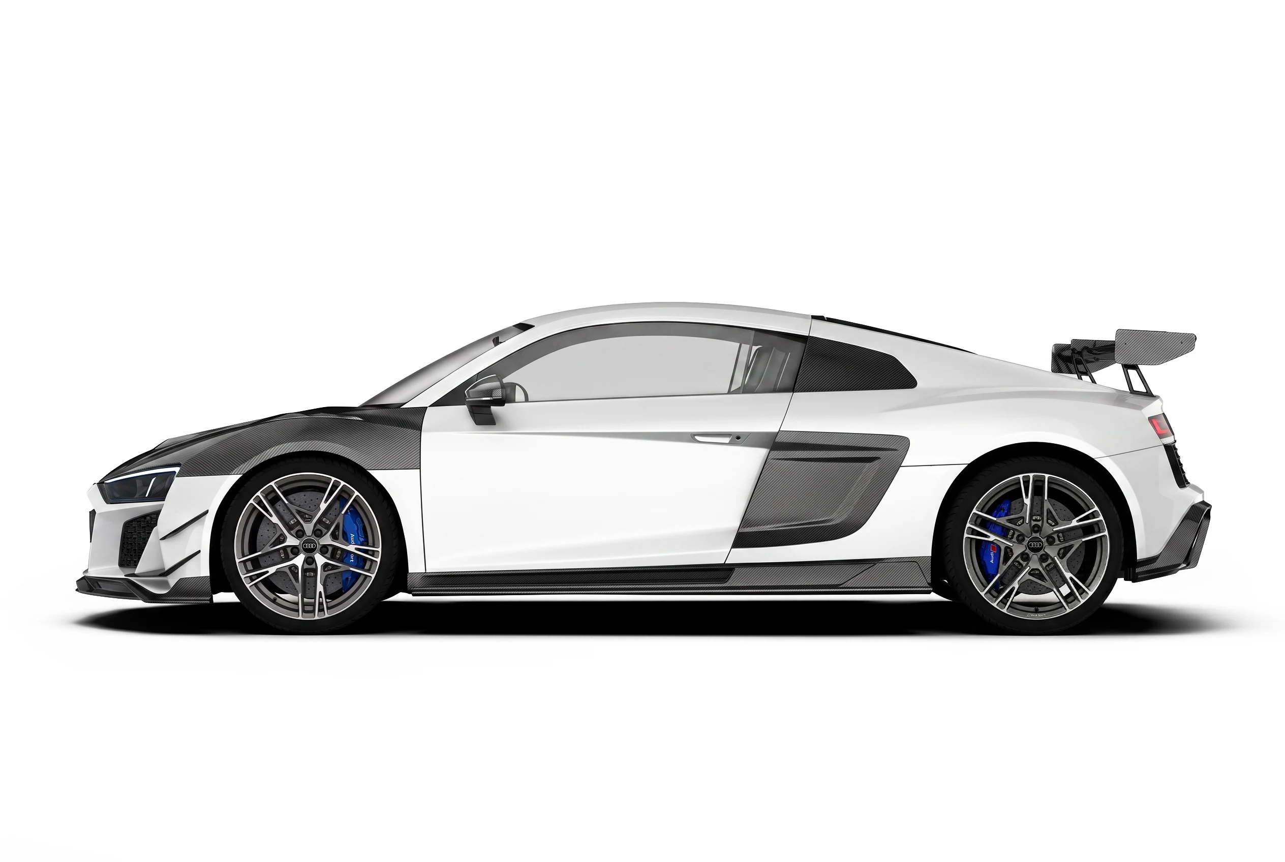 Audi R8 มุมด้านข้าง ติดตั้งชุดแต่งคาร์บอนไฟเบอร์ PAKTECHZ