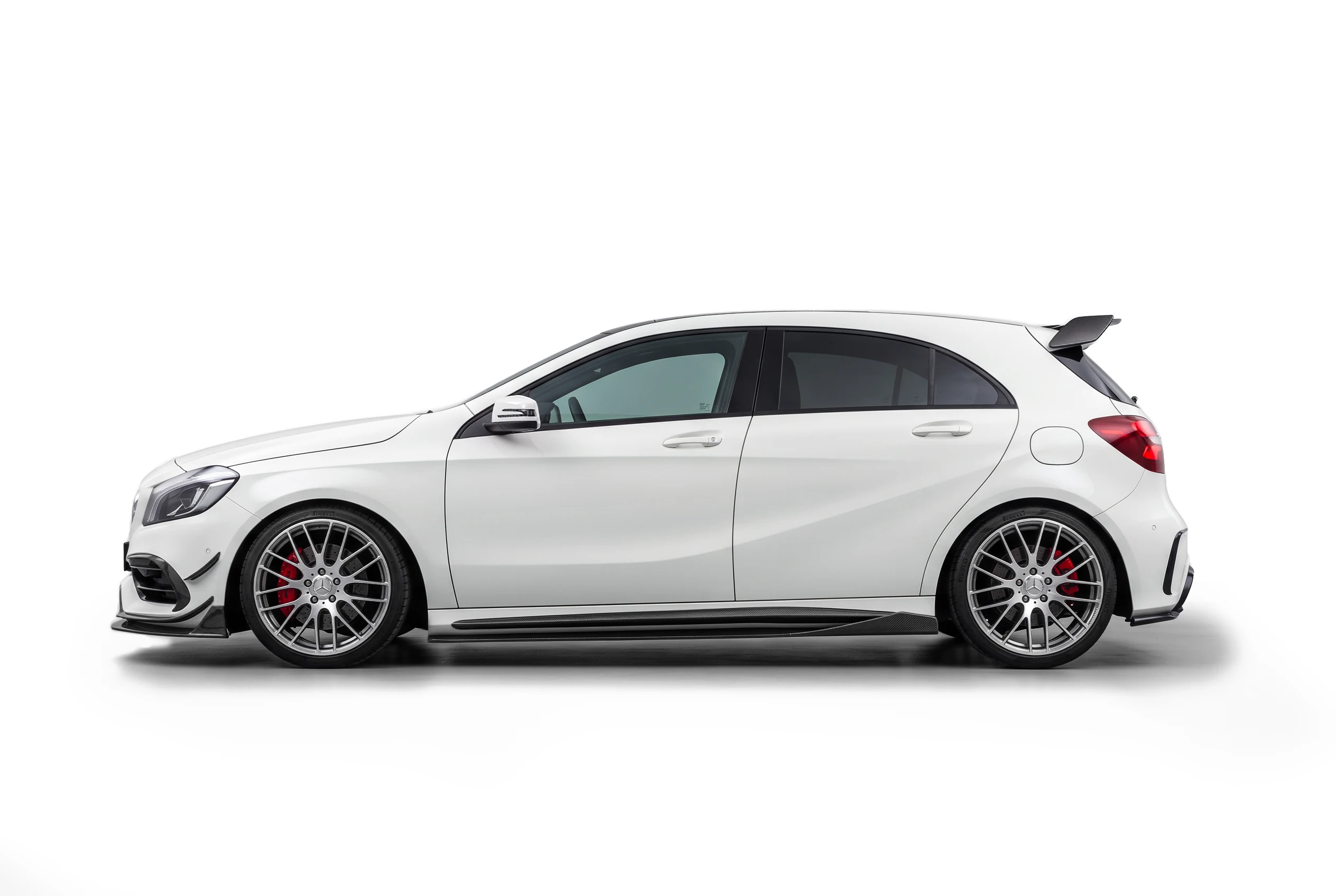 ดิฟฟิวเซอร์หลังคาร์บอนไฟเบอร์ PAKTECHZ สำหรับ Benz A-Class W176