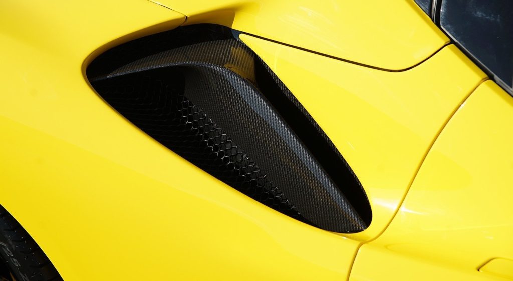 ชิ้นตกแต่งคาร์บอน Ferrari SF90 Spider Novitec (F6 090 33)