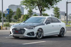 ฝากระโปรงหน้า Carbon Fiber Audi A4 S4 B9 B9.5 ทรง TAKD V1 ปี 2017-ON
