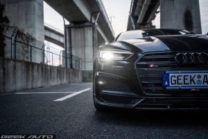ลิ้นหน้า Carbon Fiber Audi S5 A5 S Line B9 ทรง TAKD ปี 2017-2019