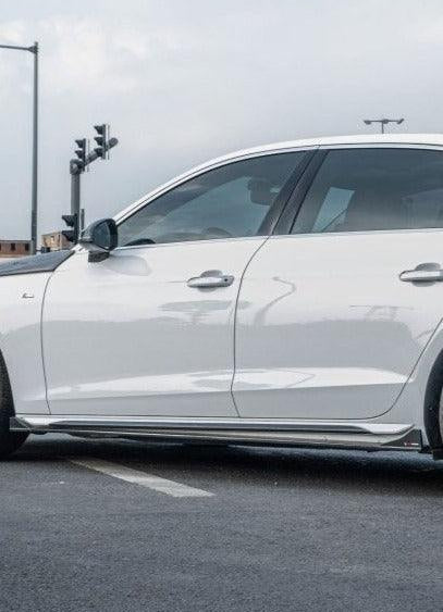 สเกิร์ตข้าง Carbon Fiber Audi S4 A4 S-Line B9.5 ทรง TAKD ปี 2020-ON