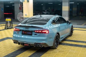 สเกิร์ตข้าง Carbon Fiber Audi S5 A5 B9.5 ทรง TAKD ปี 2020-2025
