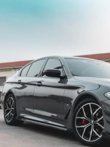 สเกิร์ตข้าง Carbon Fiber BMW 5 series M550 540 530 G30 ทรง TAKD