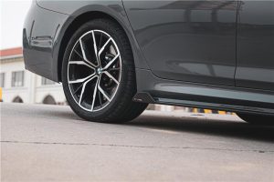 สเกิร์ตข้าง Carbon Fiber BMW 5 series M550 540 530 G30 ทรง TAKD