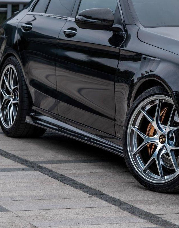 สเกิร์ตข้าง Carbon Fiber Mercedes C-Class C63(S) W205 ทรง TAKD V1