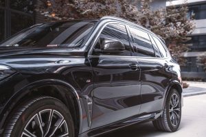 ซุ้มล้อ-แก้มข้าง Carbon Fiber BMW X5 G05 M50i X/S Drive 40i ทรง TAKD ปี 2019-ON