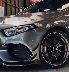 กันชน Carbon Fiber Benz A45 W177 ทรง TAKD ปี 2019-ON (Front Bumper Canards 4 PCS)