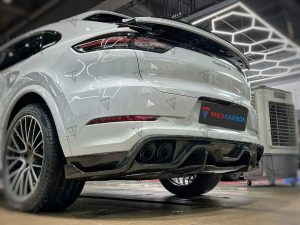 ดิฟฟิวเซอร์ Carbon Fiber Porsche Cayenne Base/E-Hybrid/S/Turbo/Turbo S 9Y0 9Y3 ทรง TAKD