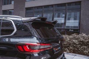 สปอยเลอร์หลังคา Carbon Fiber BMW X5 G05 M50i X/S Drive 40i ทรง TAKD ปี 2019-ON