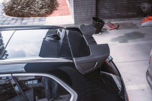 สปอยเลอร์หลังคา Carbon Fiber BMW X5 G05 M50i X/S Drive 40i ทรง TAKD ปี 2019-ON