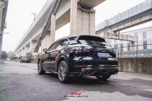สเกิร์ตข้าง Carbon Fiber Porsche Cayenne Base/E-Hybrid/S/Turbo/Turbo S/Turbo GT/GTS 9Y0 9Y3 ทรง TAKD