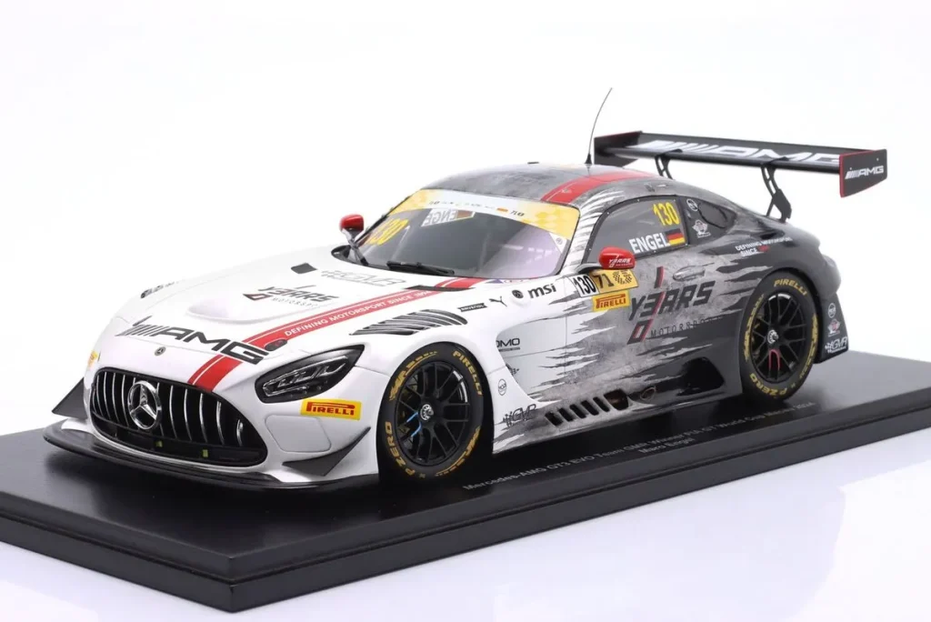 โมเดลรถ 1:18 Mercedes-Benz AMG GT3 #130 Maro Engel ผู้ชนะ FIA GT World Cup Macau ปี 2024 Spark