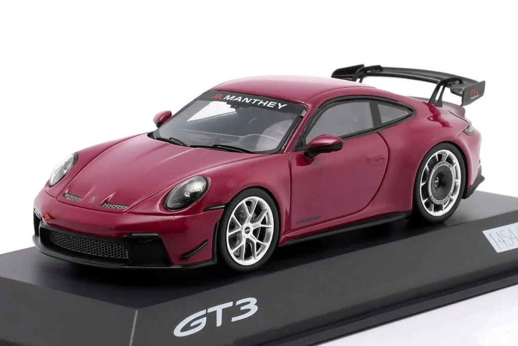 车型 1:43 Porsche 911 (992) GT3 含 Manthey-Kit 年 2024 Spark