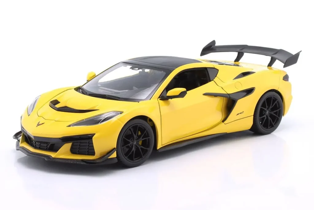 โมเดลรถ 1:18 Corvette ZR1 (C8) Coupé ปี 2026 สีเหลืองเมทัลลิก Maisto