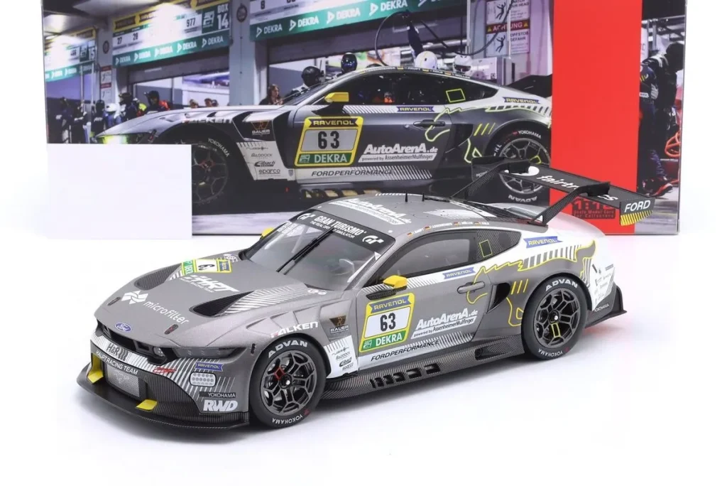 โมเดลรถ 1:18 Ford Mustang GT3 #63 Hubert Haupt, Patrick Assenheimer, Vincent Kolb, Dirk Müller 24 ชั่วโมง เนือร์บวร์กริง ปี 2025 Ixo