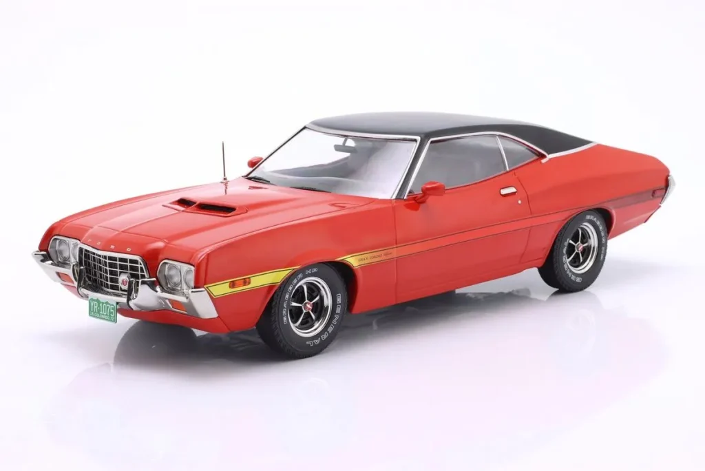 โมเดลรถ 1:18 Ford Gran Torino Sport ปี 1972 สีแดง Ixo