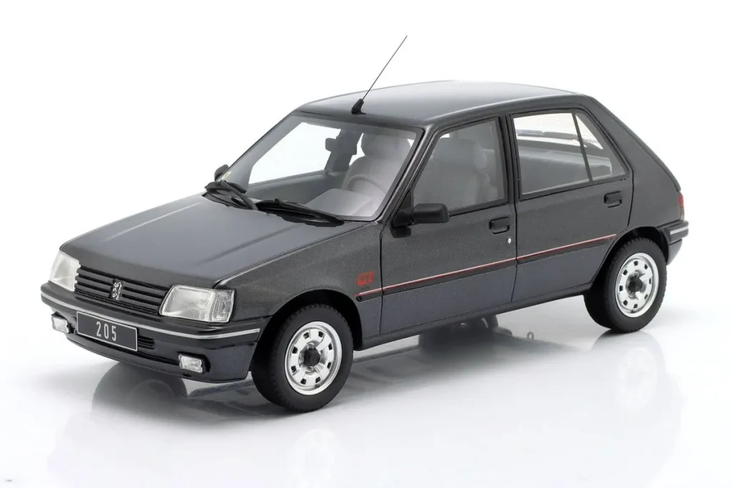 โมเดลรถ 1:18 Peugeot 205 GT ปี 1993 สีเทา Ottomobile