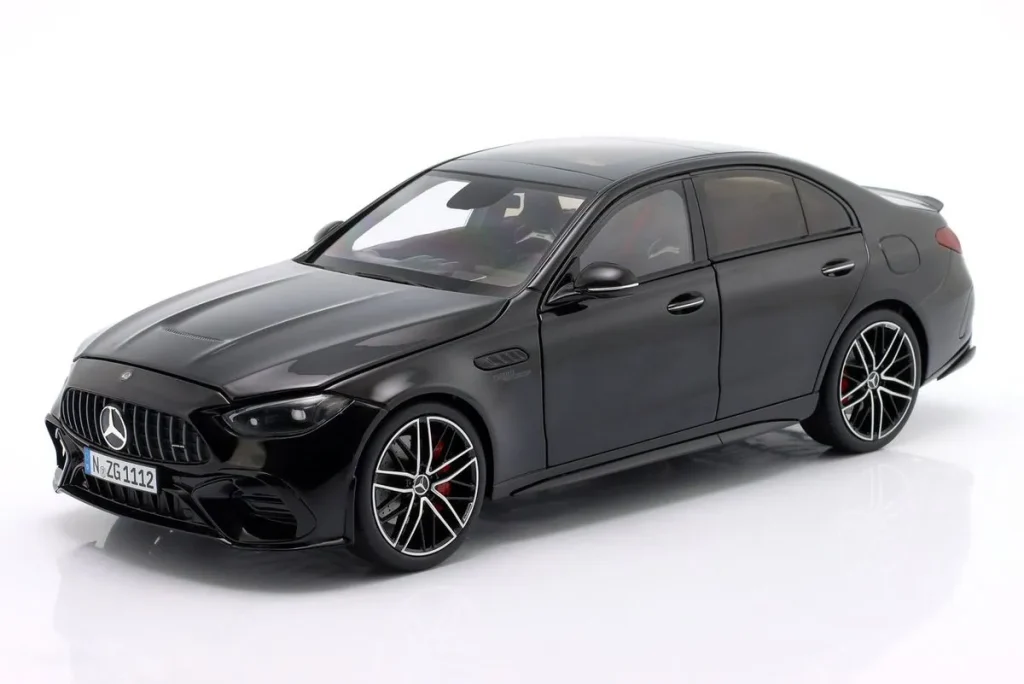 โมเดลรถ 1:18 Mercedes-Benz AMG C 63 S E Performance (W206) ปี 2024 สีดำ NZG