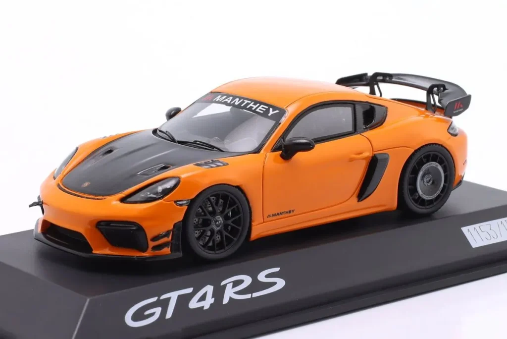 โมเดลรถ 1:43 Porsche 718 Cayman GT4 RS (982) Manthey Kit ปี 2024 สี pastell ส้ม Spark