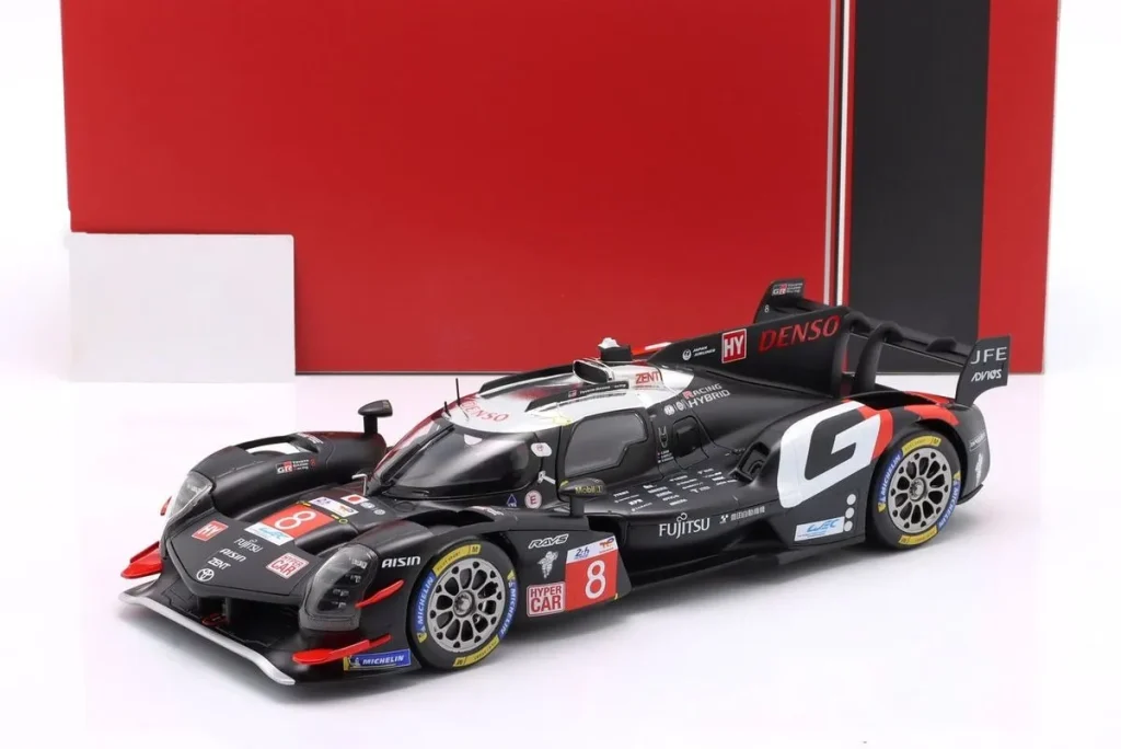 โมเดลรถ 1:18 Toyota GR010 Hybrid #8 Sébastien Buemi, Brendon Hartley, Ryo Hirakawa อันดับ 5 24h LeMans ปี 2024 Ixo