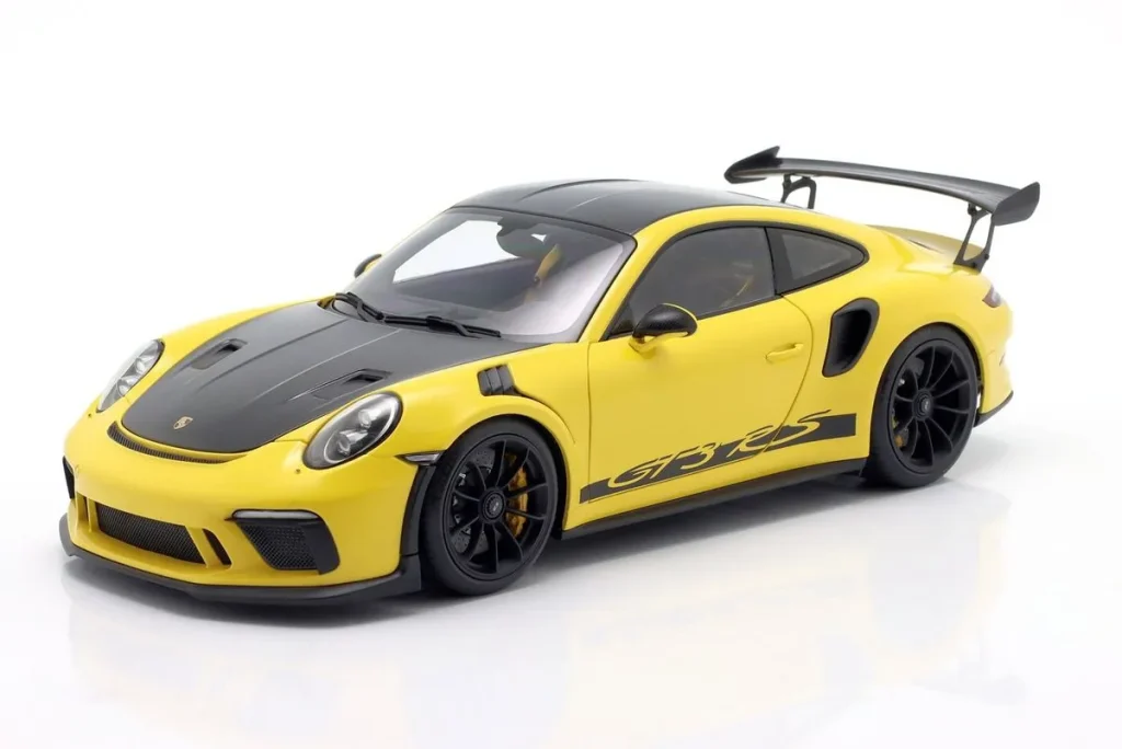 โมเดลรถ 1:18 Porsche 911 (991 II) GT3 RS พร้อม Weissach-Paket ปี 2017 สี racing เหลือง AUTOart