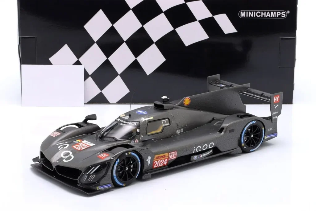 โมเดลรถ 1:18 BMW M Hybrid V8 Test Car ปี 2023 Minichamps