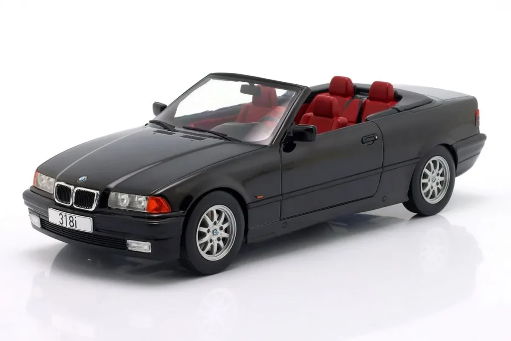 โมเดลรถ 1:18 BMW 3er (E36) Cabriolet ปี 1996 สีดำ ModelCarGroup
